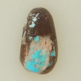 BLUE BISBEE TURQUOISE In Quartz surrounded by Jasper 17 carats